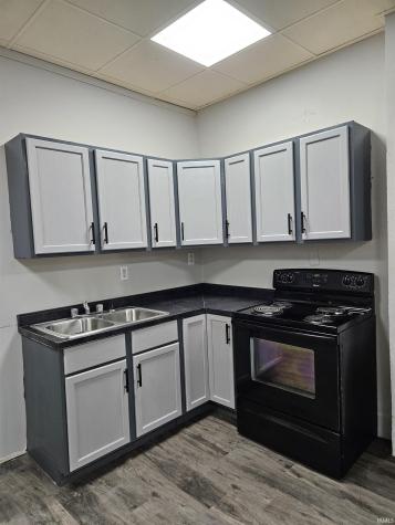 88 W Vincennes Street Linton IN 47441