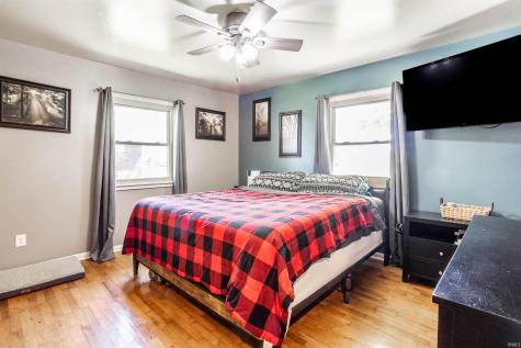4946 Barnett Avenue Sharpsville IN 46068