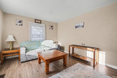 1722 Obrien Street South Bend IN 46628