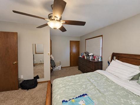 517 E Violet Drive Francesville IN 47946