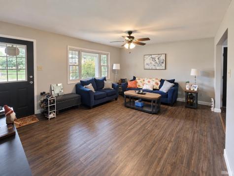 517 E Violet Drive Francesville IN 47946