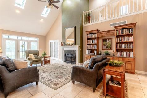 2028 Duffers Lane Evansville IN 47725