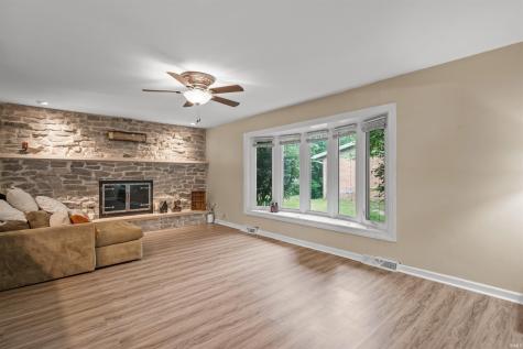 409 N Meadow Lane Hartford City IN 47348
