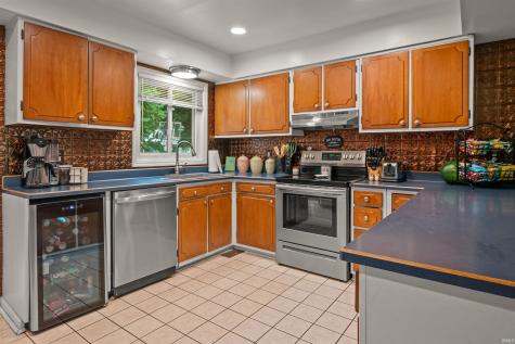 409 N Meadow Lane Hartford City IN 47348
