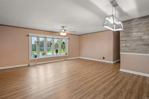 409 N Meadow Lane Hartford City IN 47348