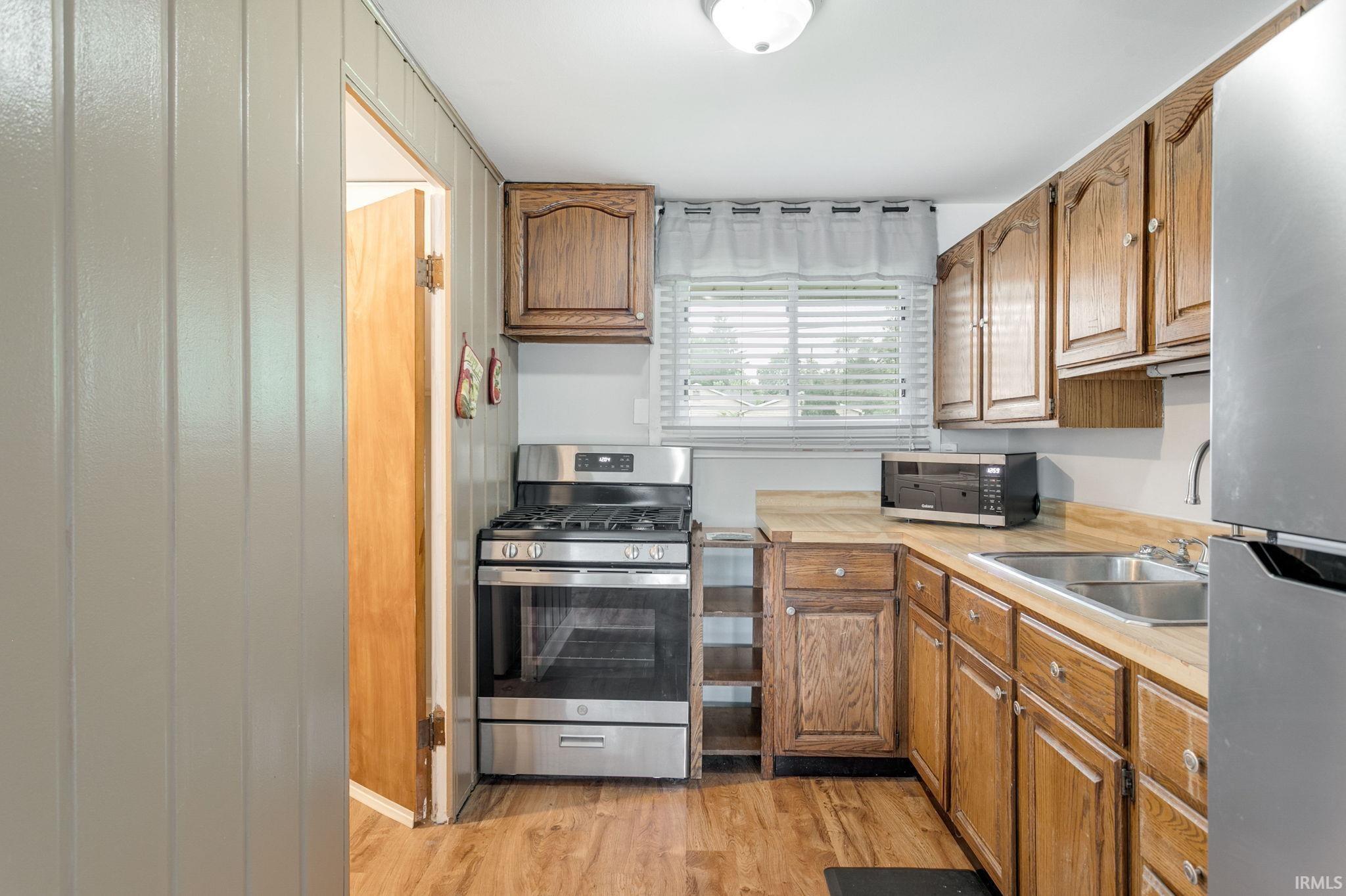 3414 Brookhurst Place South Bend IN 46615