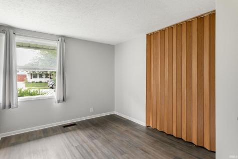 3414 Brookhurst Place South Bend IN 46615