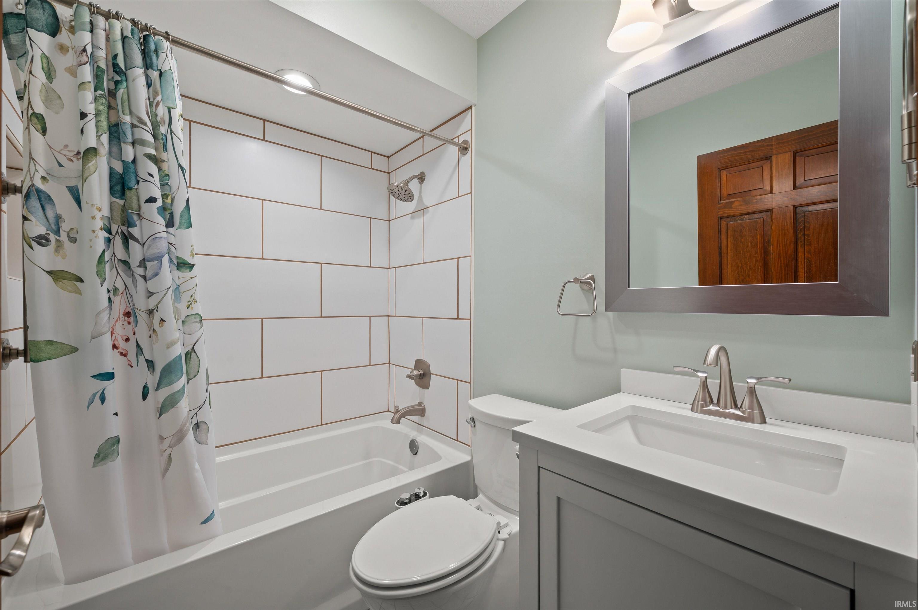 12363 Duxbury Court Granger IN 46530