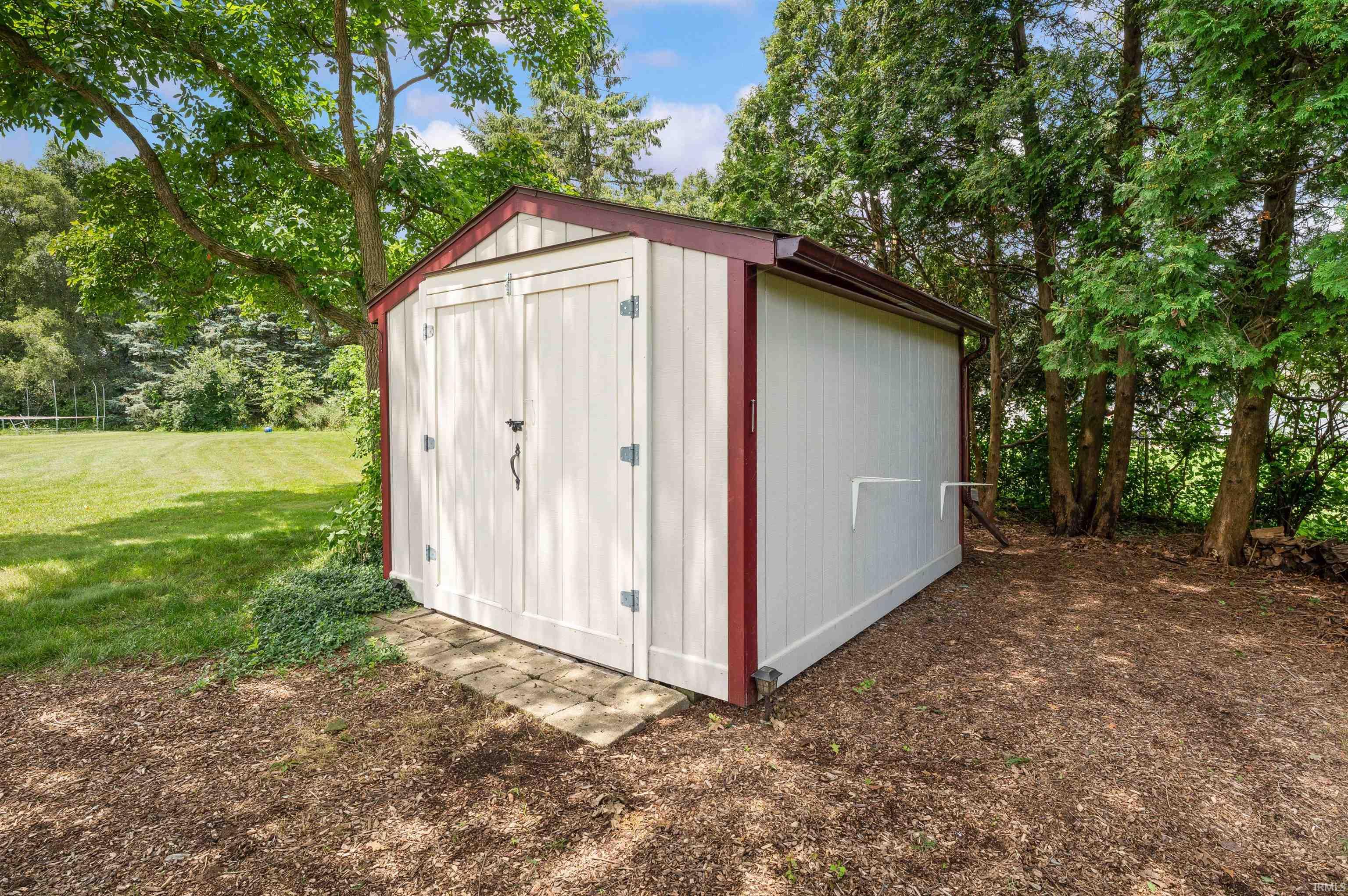 12363 Duxbury Court Granger IN 46530