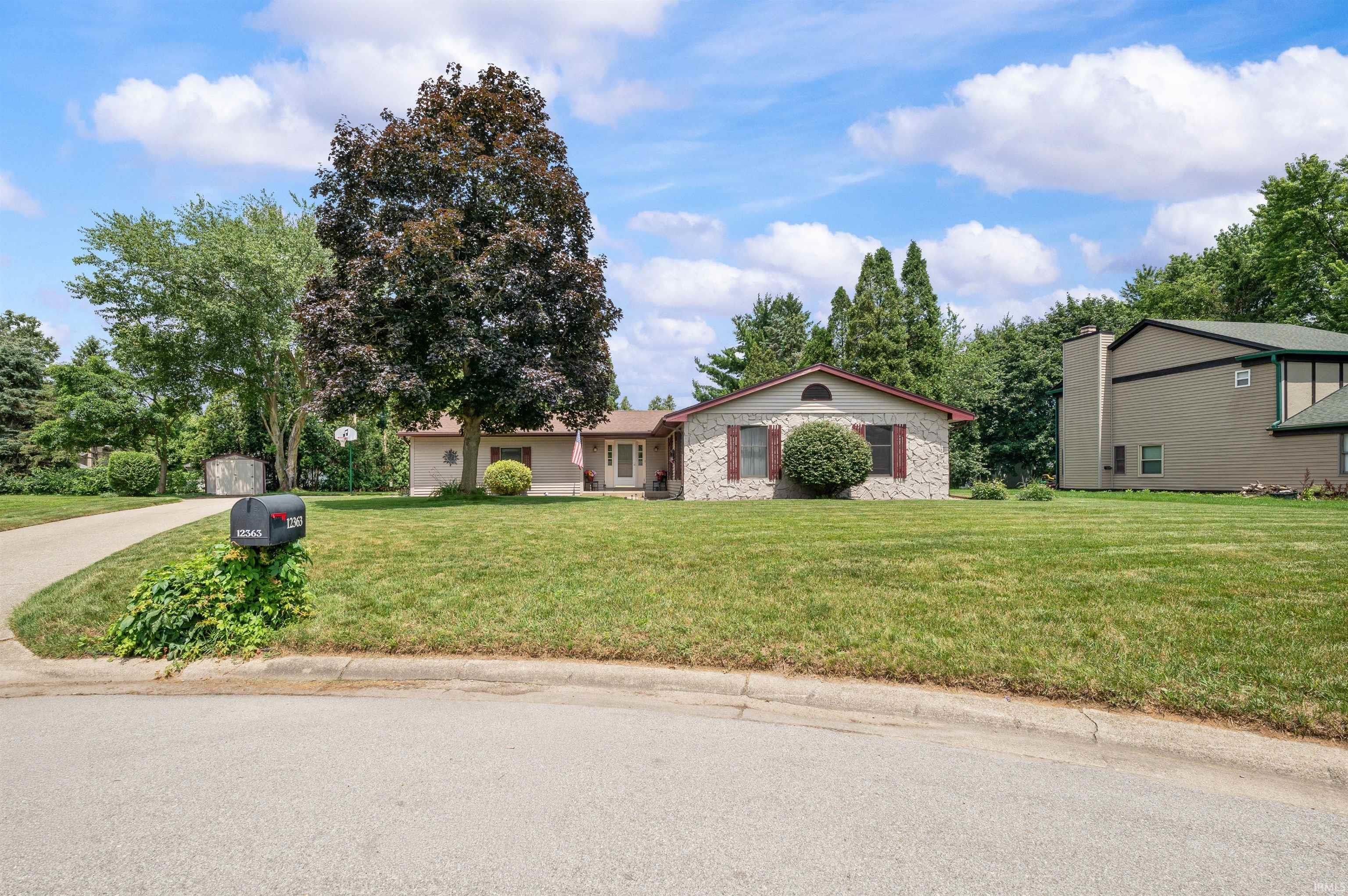12363 Duxbury Court Granger IN 46530
