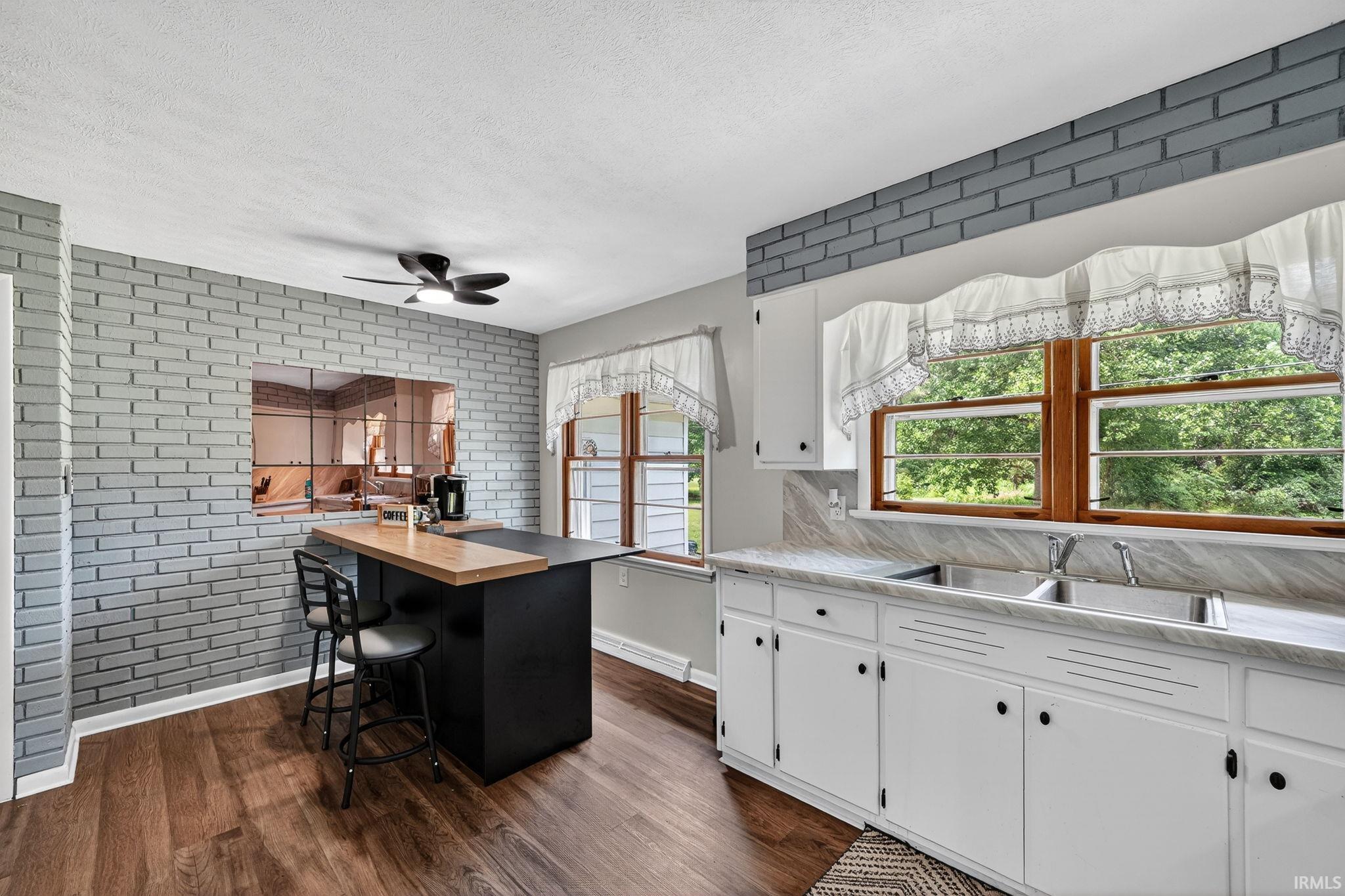24701 Cr 20 Road Elkhart IN 46517