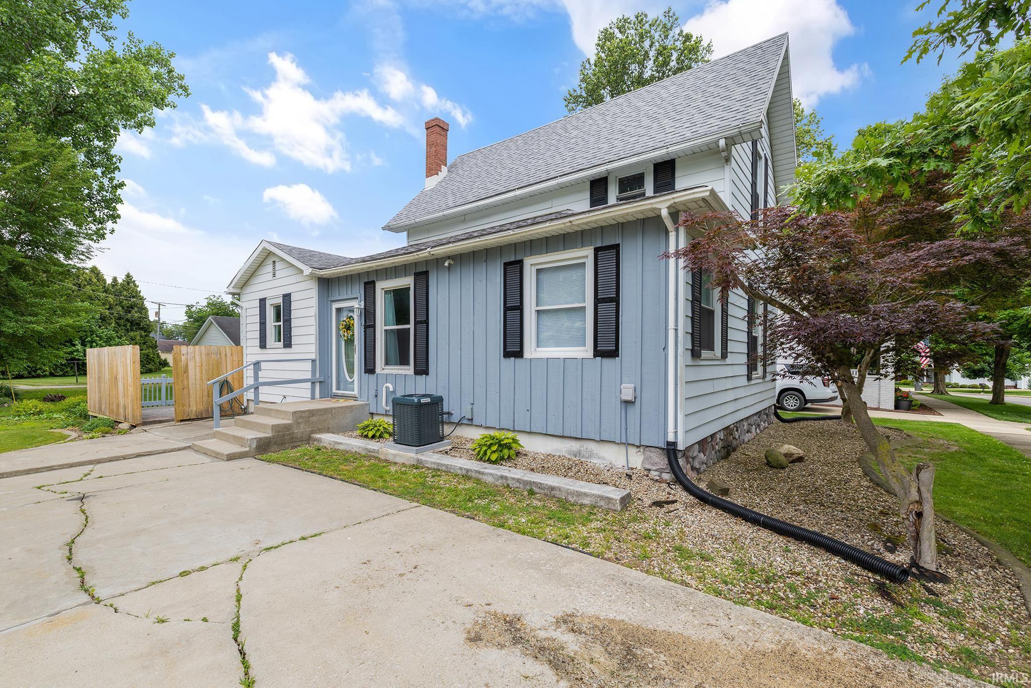 109 E Wabash Avenue Wakarusa IN 46573