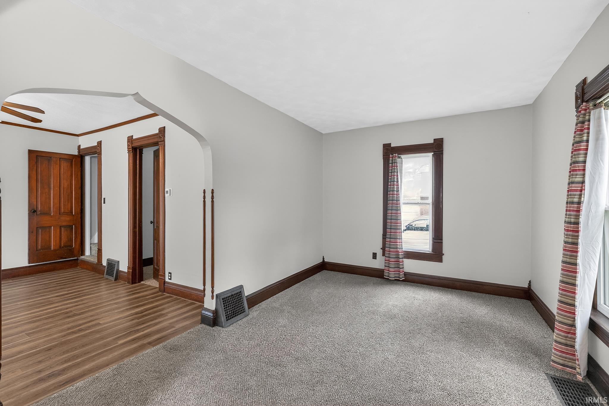 109 E Wabash Avenue Wakarusa IN 46573