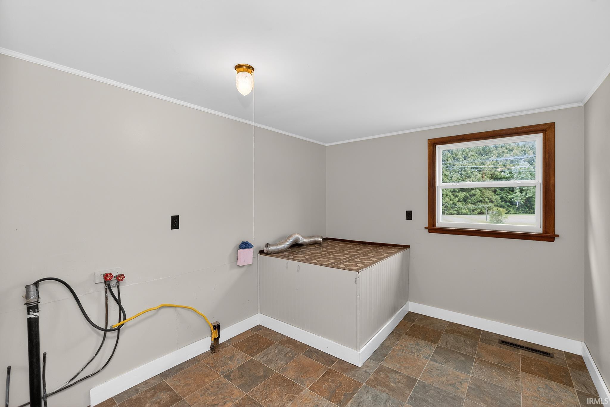 109 E Wabash Avenue Wakarusa IN 46573