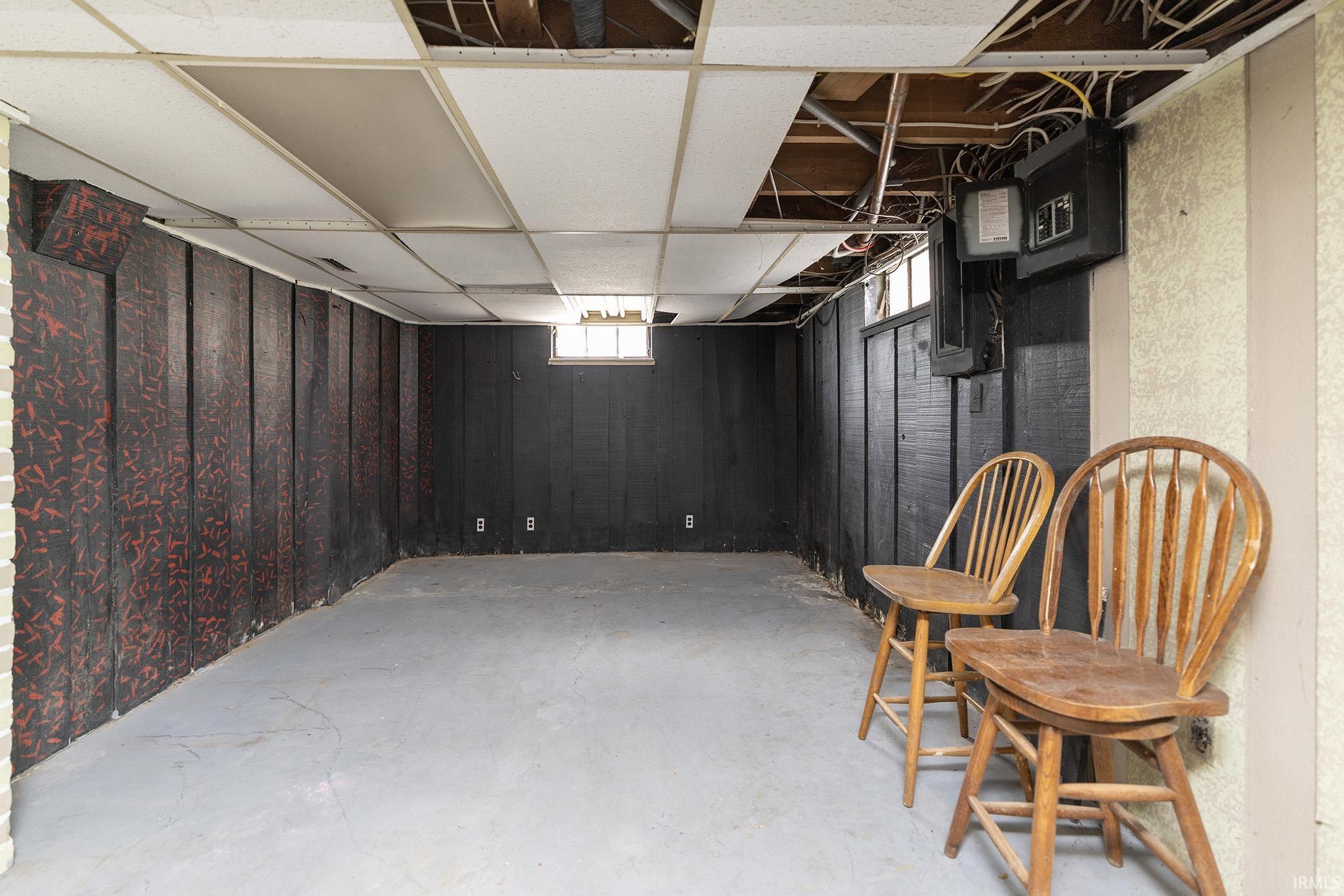 109 E Wabash Avenue Wakarusa IN 46573