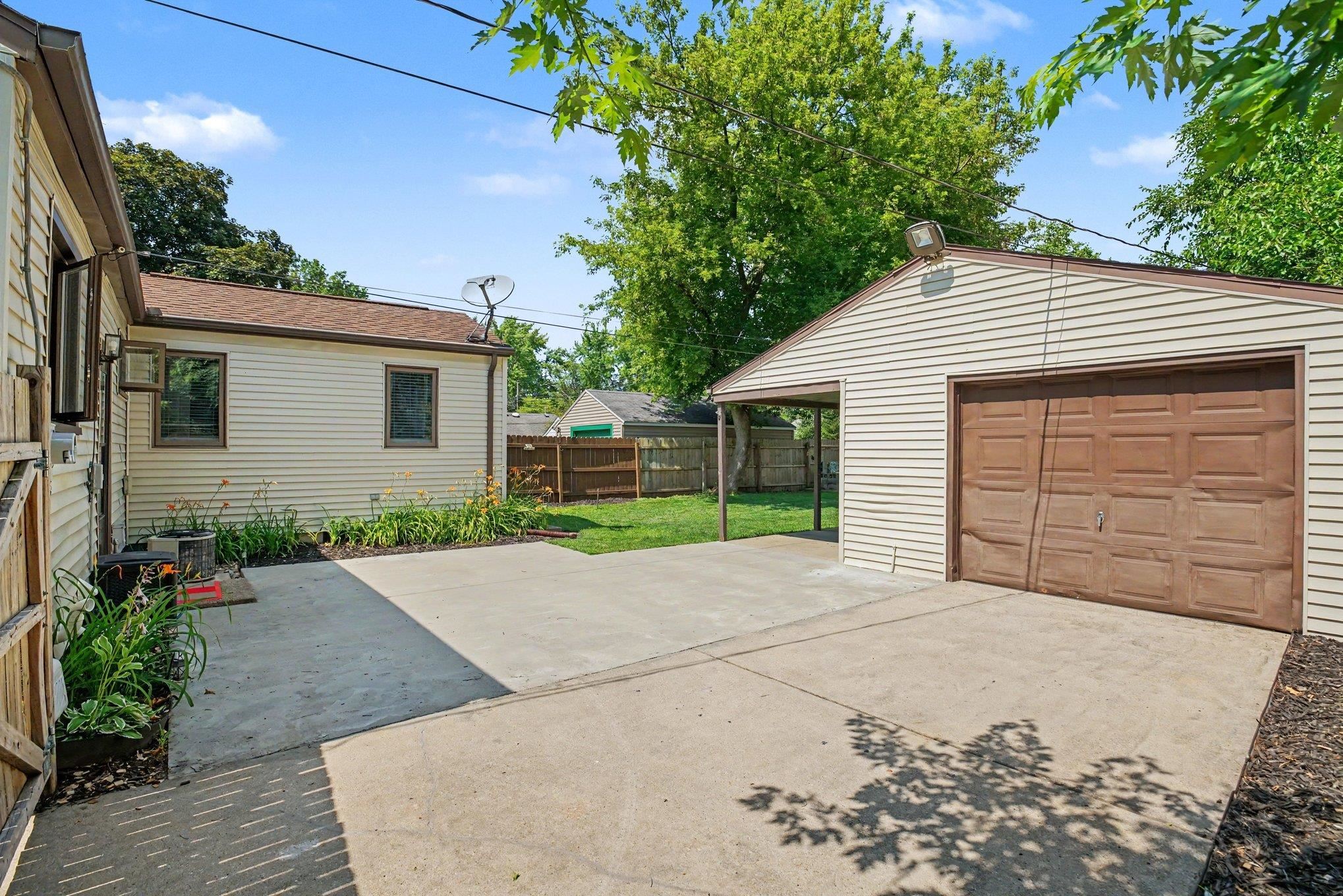 1144 Congress Avenue South Bend IN 46615