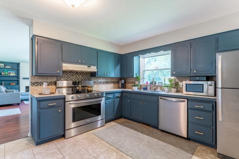 2727 Roscommon Drive Fort Wayne IN 46805