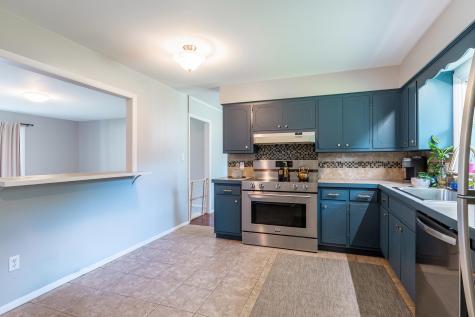 2727 Roscommon Drive Fort Wayne IN 46805