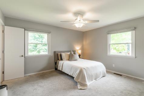 2727 Roscommon Drive Fort Wayne IN 46805