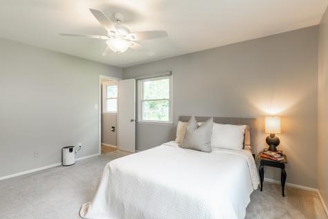 2727 Roscommon Drive Fort Wayne IN 46805