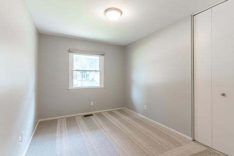 2727 Roscommon Drive Fort Wayne IN 46805