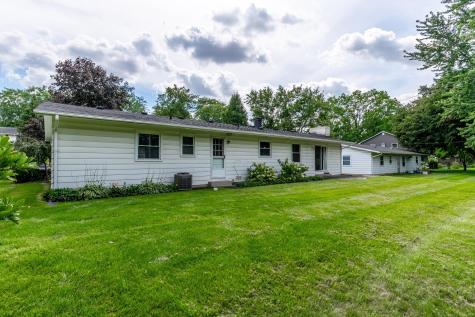 2727 Roscommon Drive Fort Wayne IN 46805