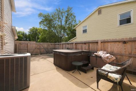 5321 Hampstead Lane Fort Wayne IN 46815