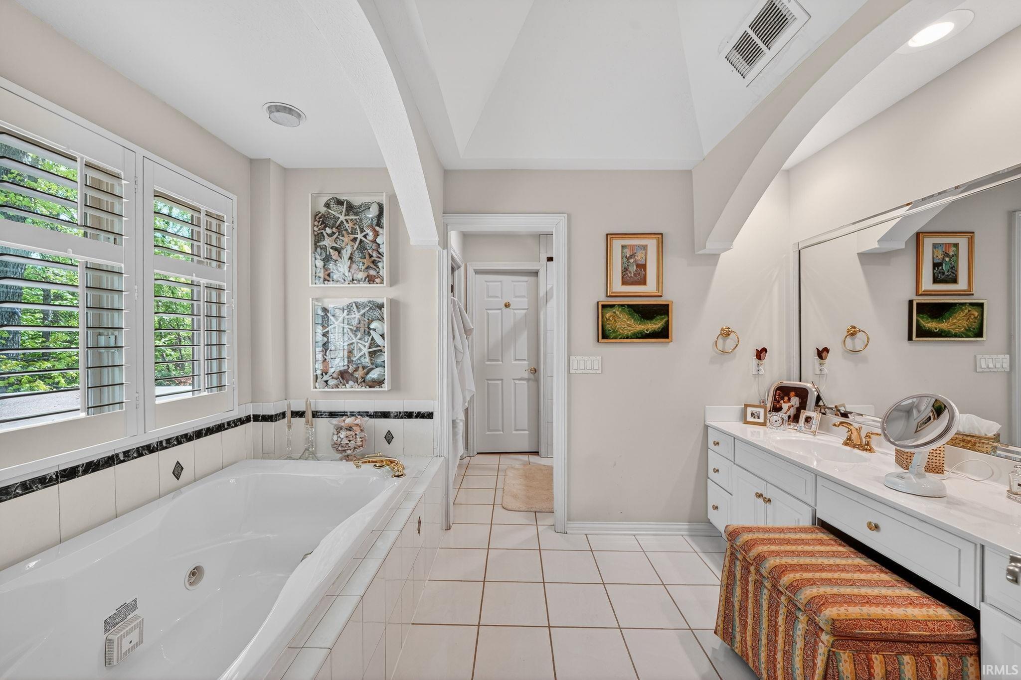 51708 Brittany Court Granger IN 46530