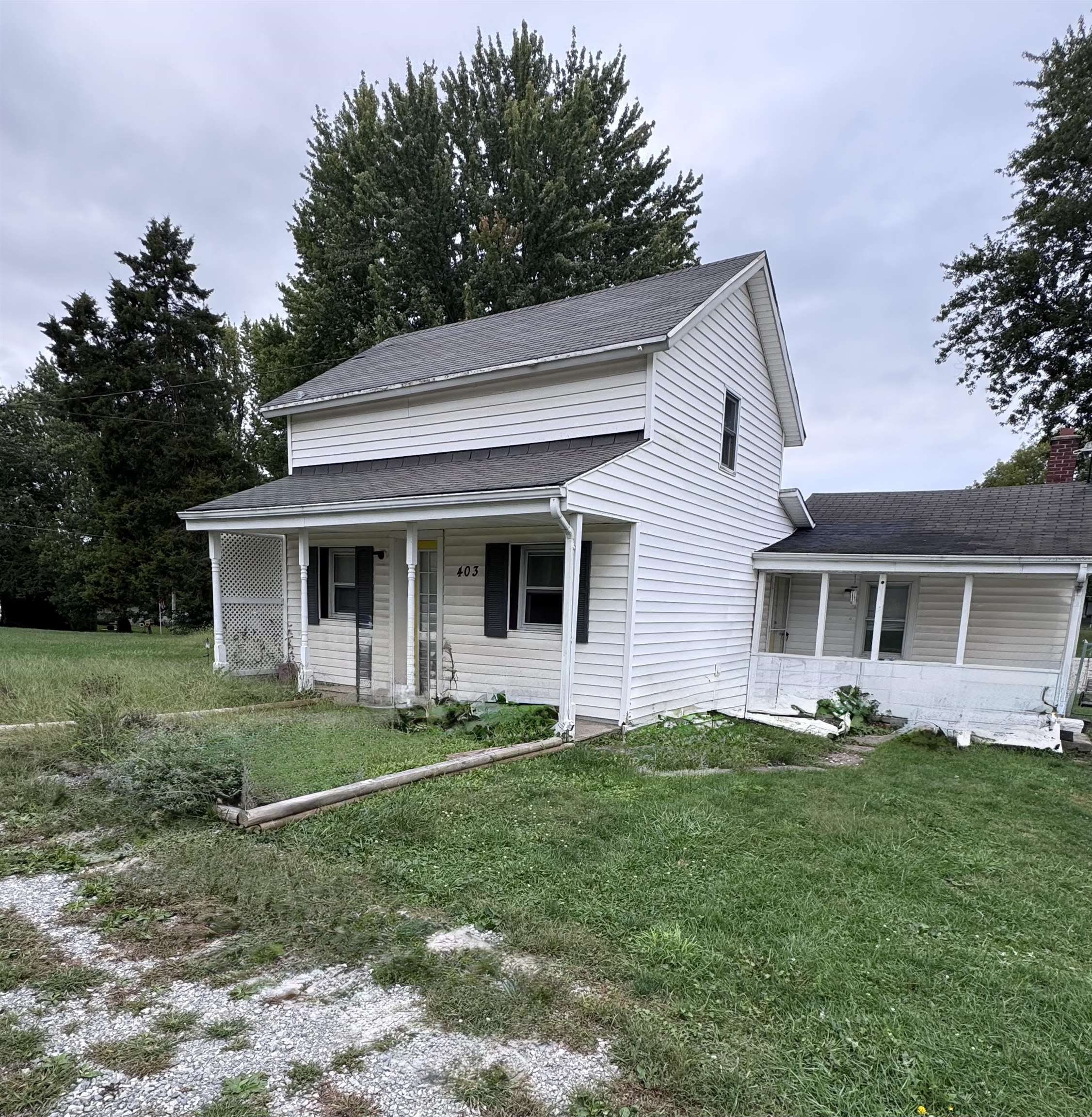 403 N Oak Street Pierceton IN 46562