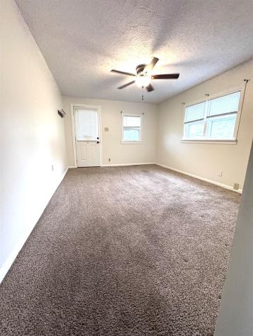 403 N Oak Street Pierceton IN 46562