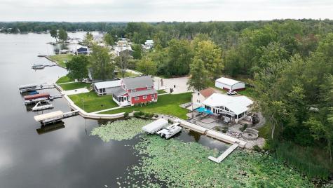 274 W Waldron Lake Drive Wawaka IN 46794