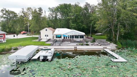 274 W Waldron Lake Drive Wawaka IN 46794