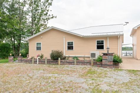 274 W Waldron Lake Drive Wawaka IN 46794