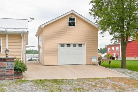 274 W Waldron Lake Drive Wawaka IN 46794