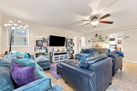 274 W Waldron Lake Drive Wawaka IN 46794