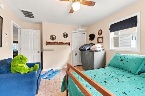 274 W Waldron Lake Drive Wawaka IN 46794