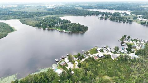 274 W Waldron Lake Drive Wawaka IN 46794