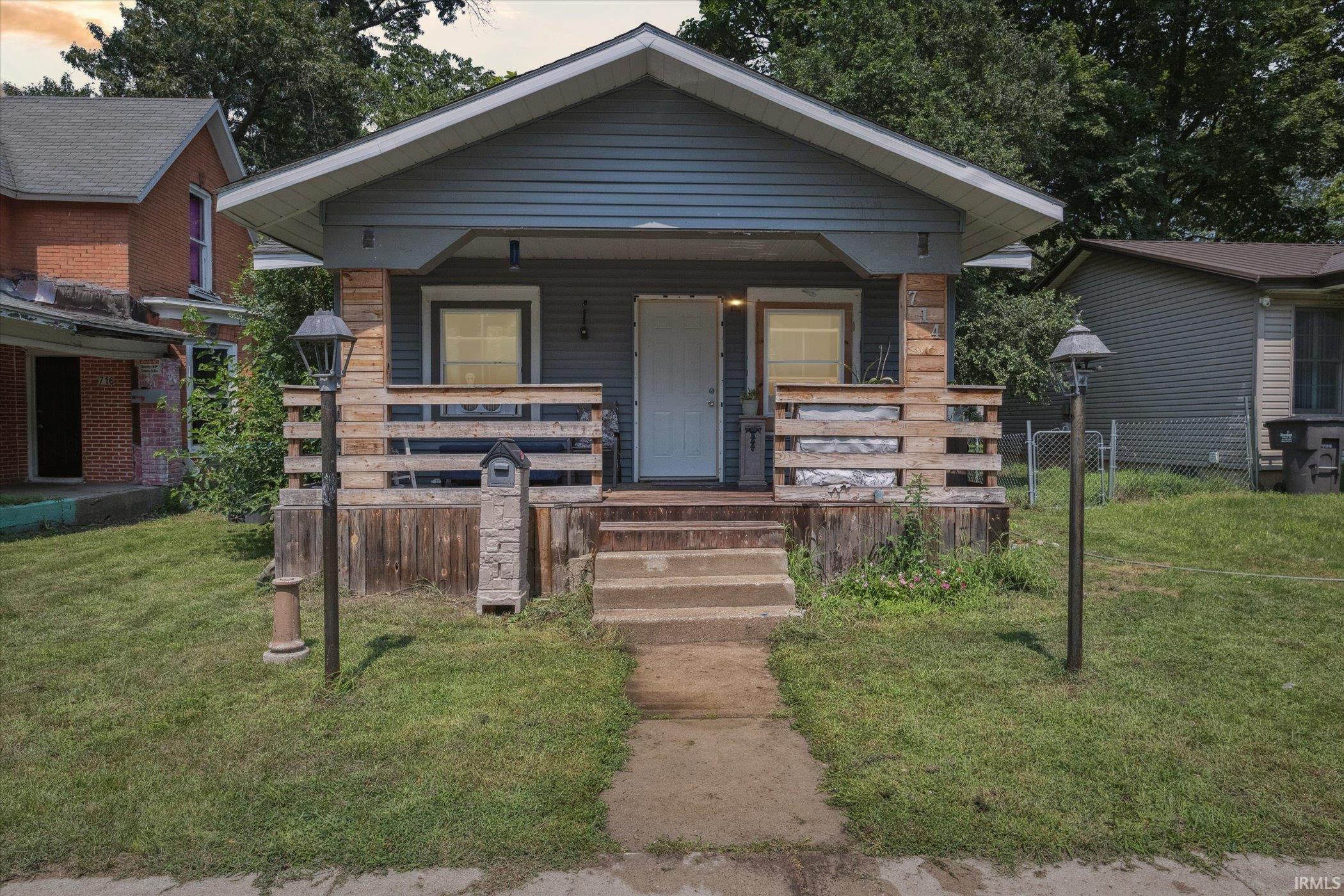 714 W Blaine Avenue Elkhart IN 46516