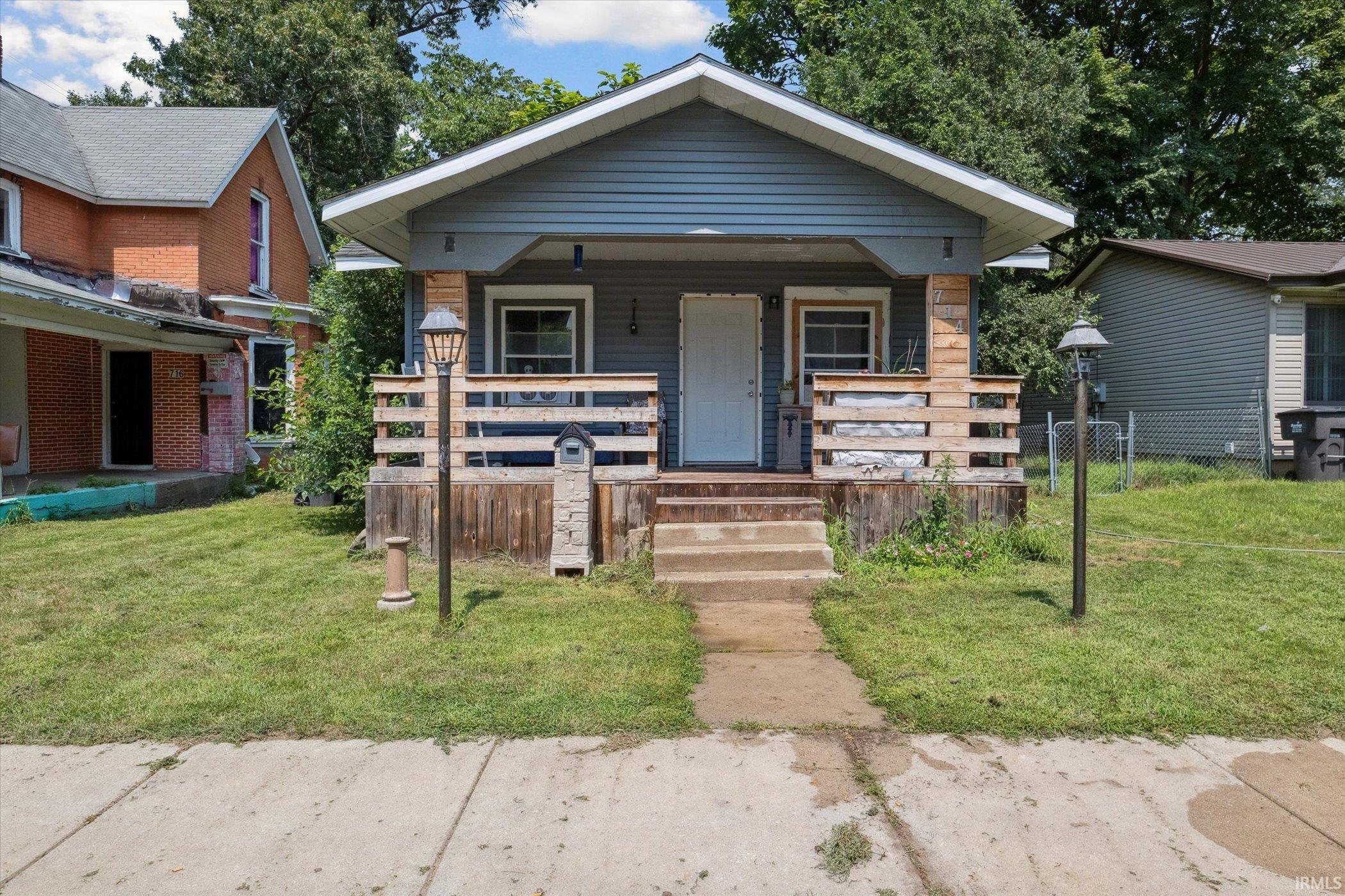 714 W Blaine Avenue Elkhart IN 46516