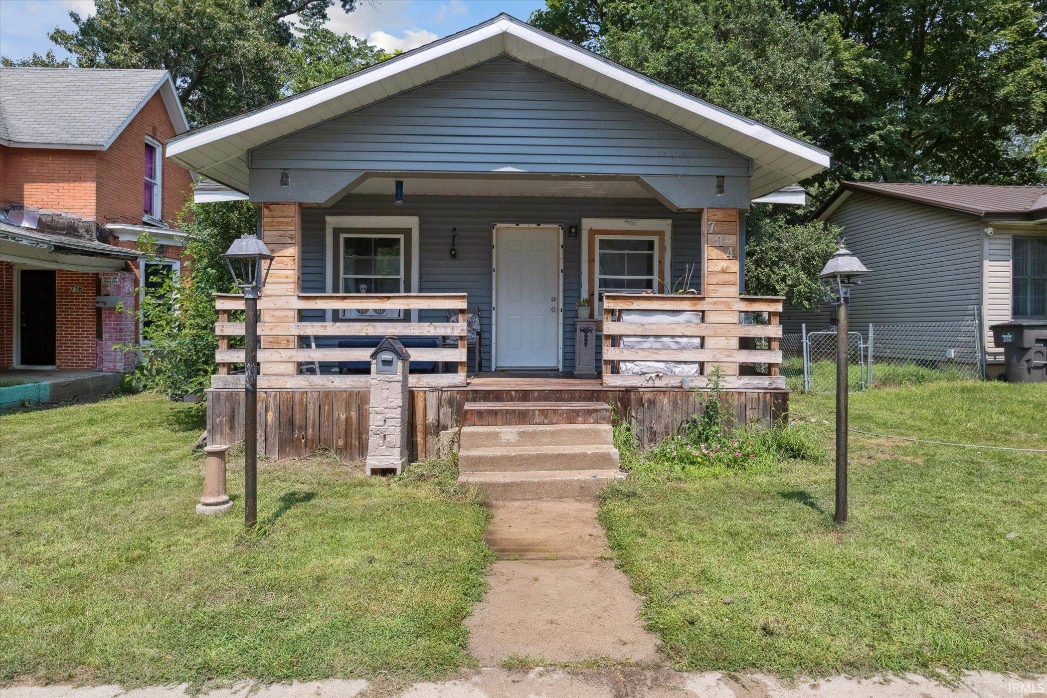 714 W Blaine Avenue Elkhart IN 46516