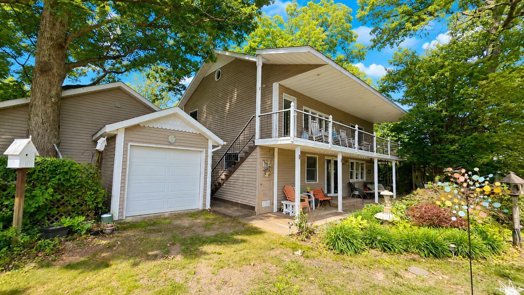 11080 E Iroquois Road Walkerton IN 46574