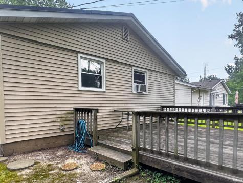 304 S Wayne Street Flora IN 46929