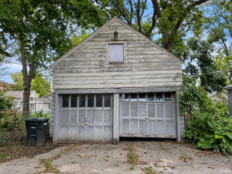 712 W Riverside Avenue Muncie IN 47303