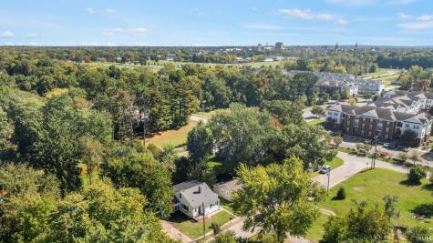 118 Myrtle Street South Bend IN 46637