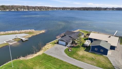 4665 S 895 E Wolcottville IN 46795