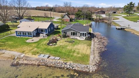 4665 S 895 E Wolcottville IN 46795
