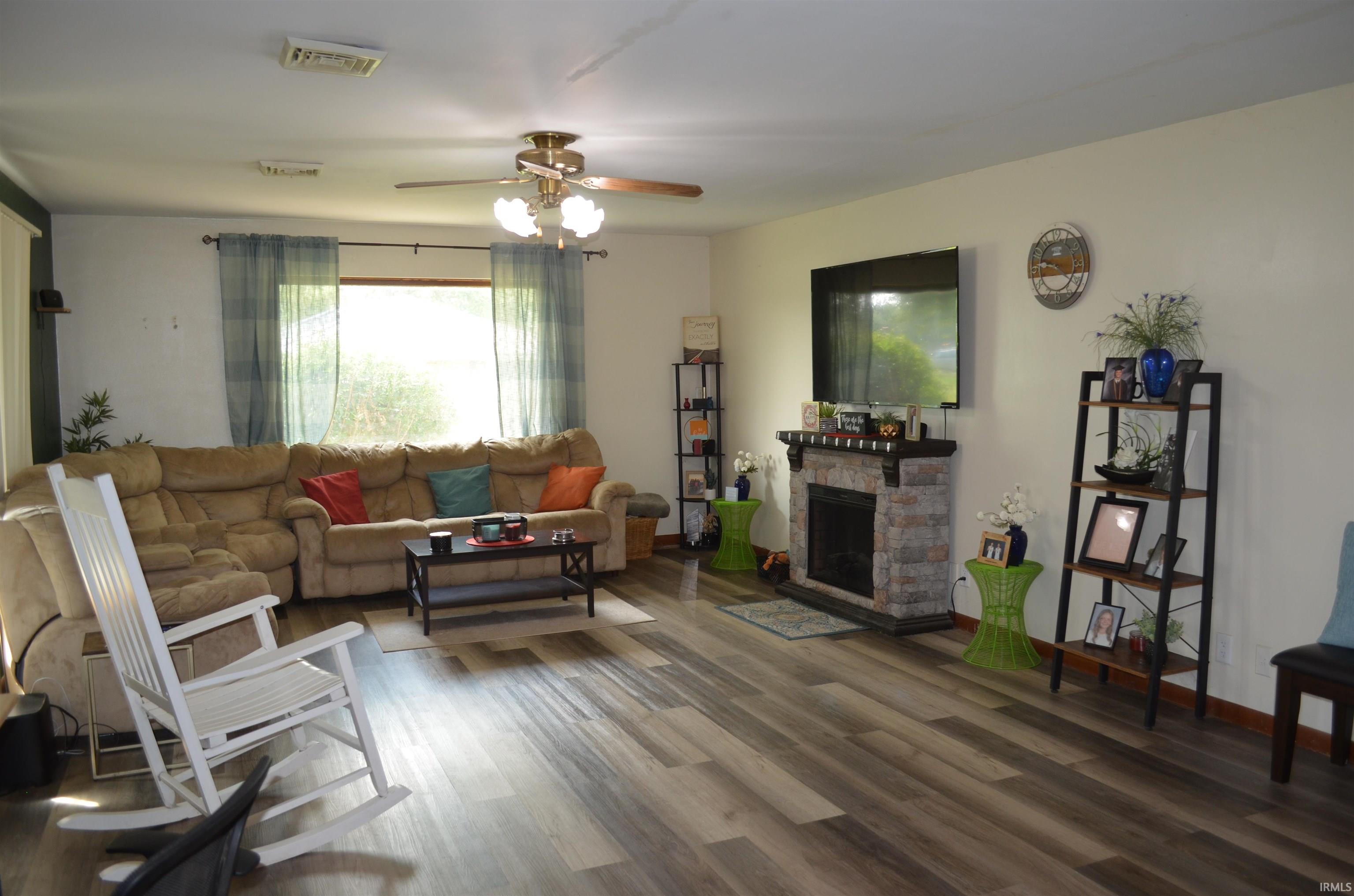 1574 N Main Street Nappanee IN 46567