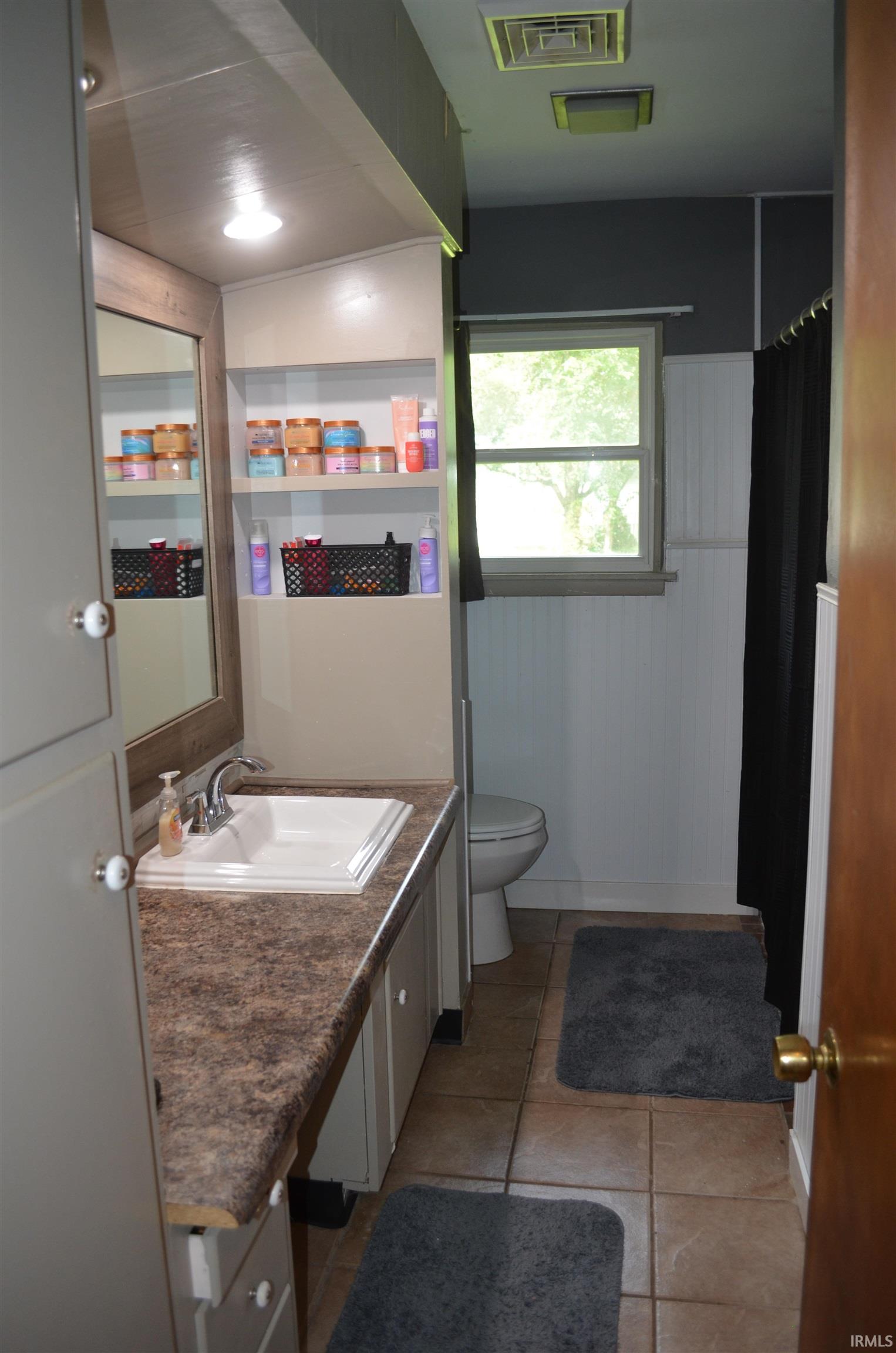 1574 N Main Street Nappanee IN 46567