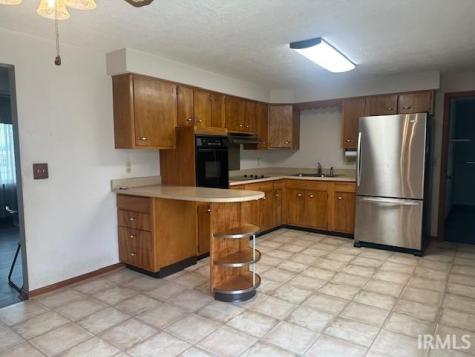 2904 E Royerton Road Muncie IN 47303