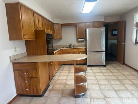 2904 E Royerton Road Muncie IN 47303